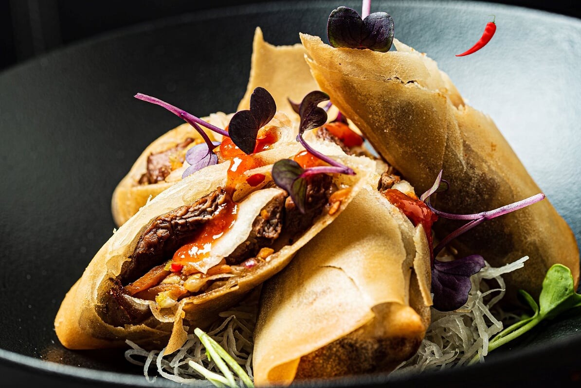 ролл с говядиной острый